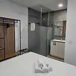 Apartment Cais 75 & *