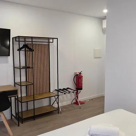 Cais 75 & Apartman *