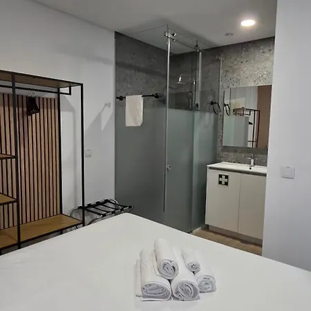 Apartment Cais 75 & *
