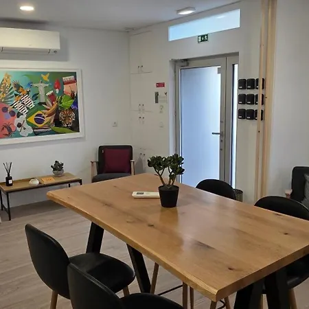 Apartment Cais 75 & *